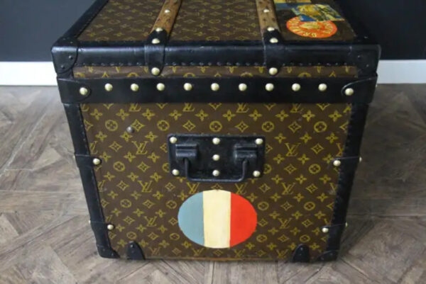 Malle Louis Vuitton courrier