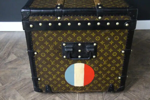 Malle Louis Vuitton courrier