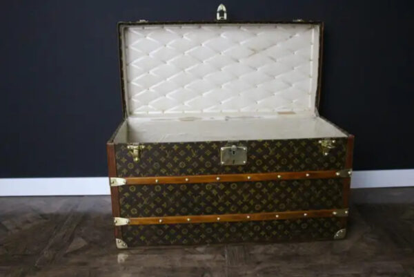 malle Louis Vuitton ancienne