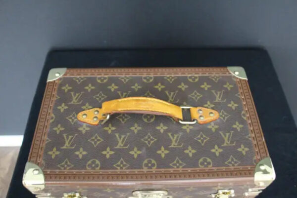 Vanity case Louis Vuitton en toile monogramme