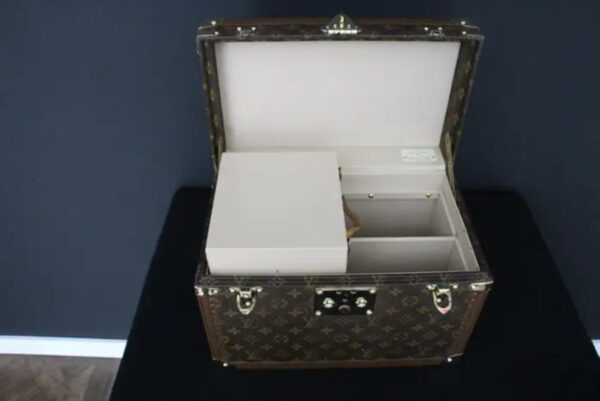 Vanity case Louis Vuitton en toile monogramme