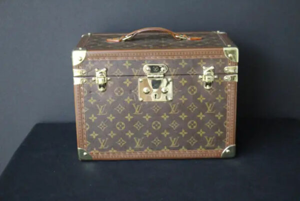 Vanity case Louis Vuitton en toile monogramme