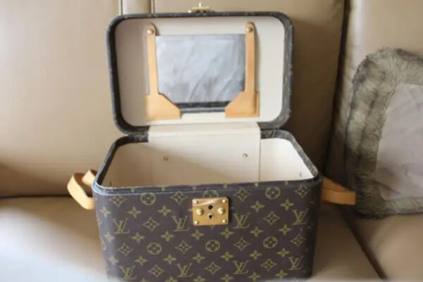 Vanity case Louis Vuitton authentique