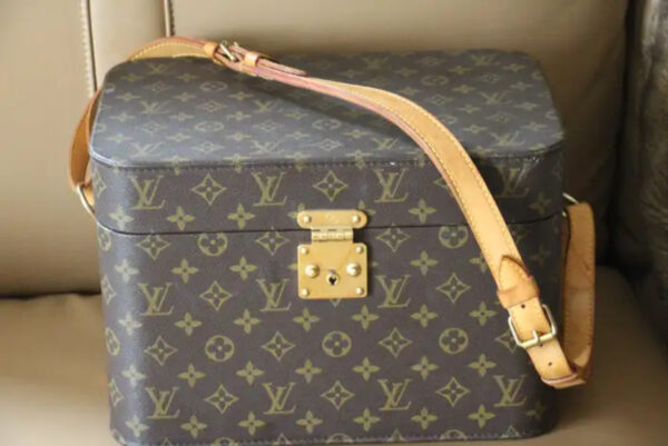 Vanity case Louis Vuitton authentique