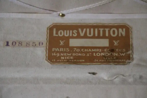 malle Louis Vuitton du 19ème siècle