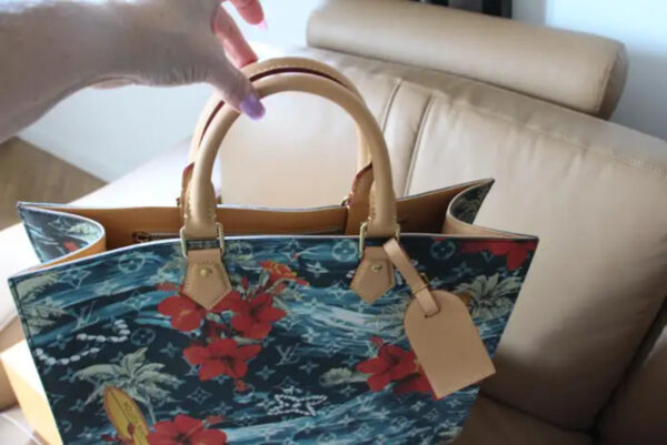 Sac Plat Louis Vuitton édition limitée