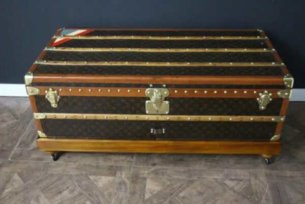 Rare malle de voyage Louis Vuitton