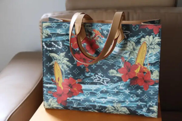 Sac Plat Louis Vuitton édition limitée