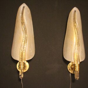 Paire d'appliques en verre de Murano doré, Appliques Forme Feuille, Style Barovier