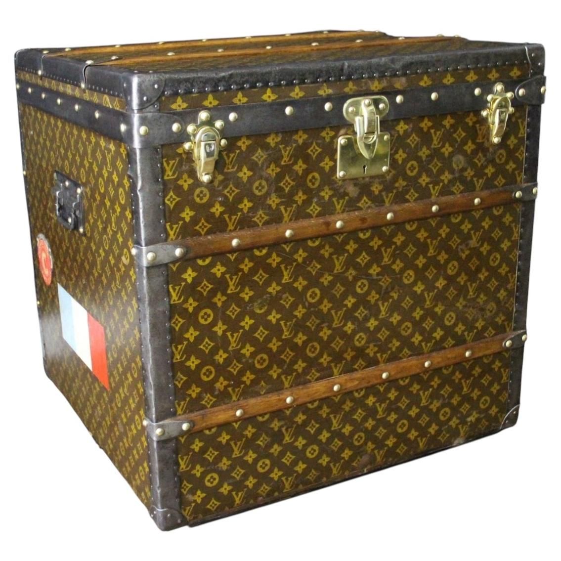 Malle Louis Vuitton de forme cube,malle Vuitton à chapeaux 60 cm